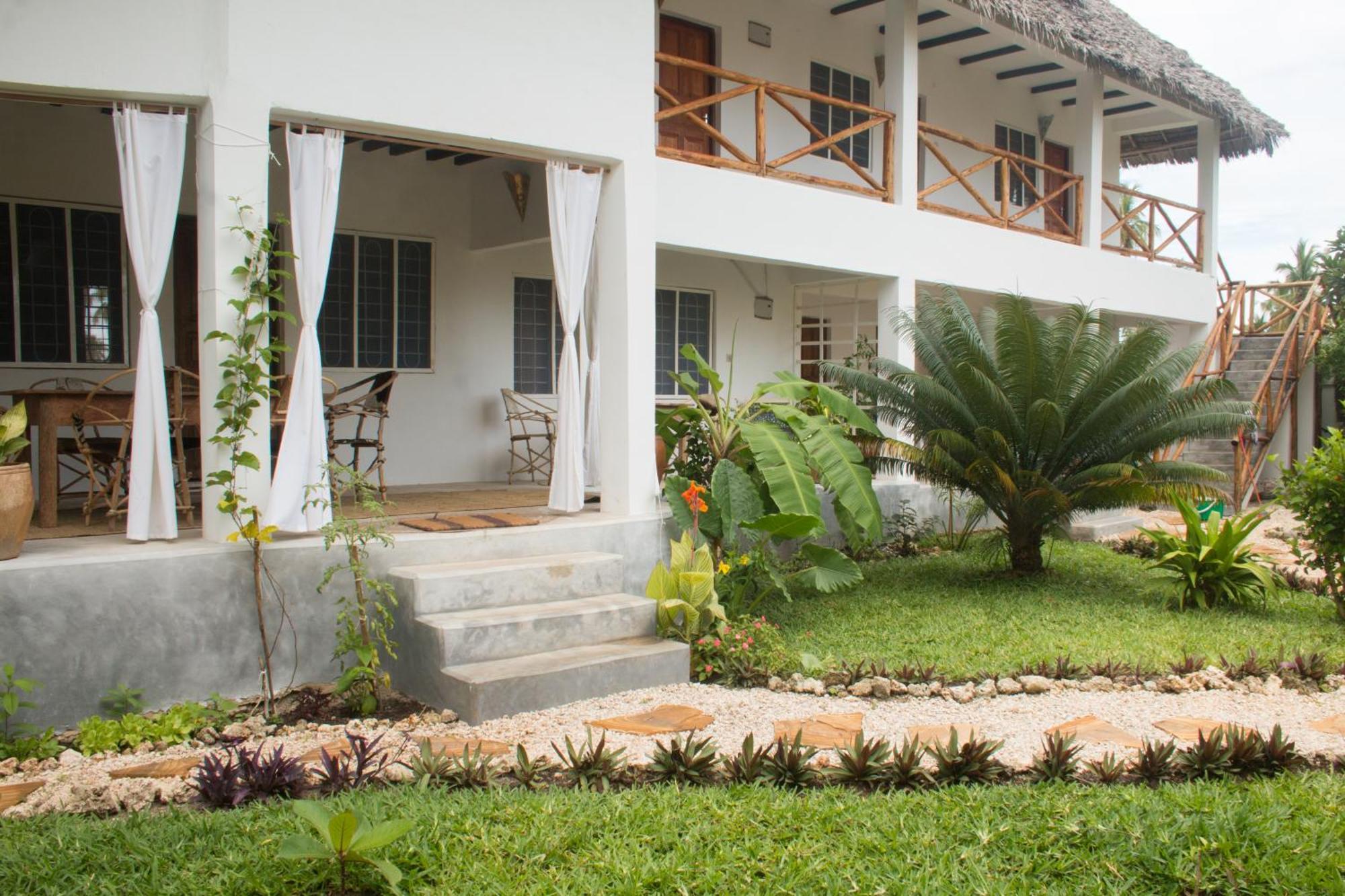 Villa Kiota Падже Экстерьер фото